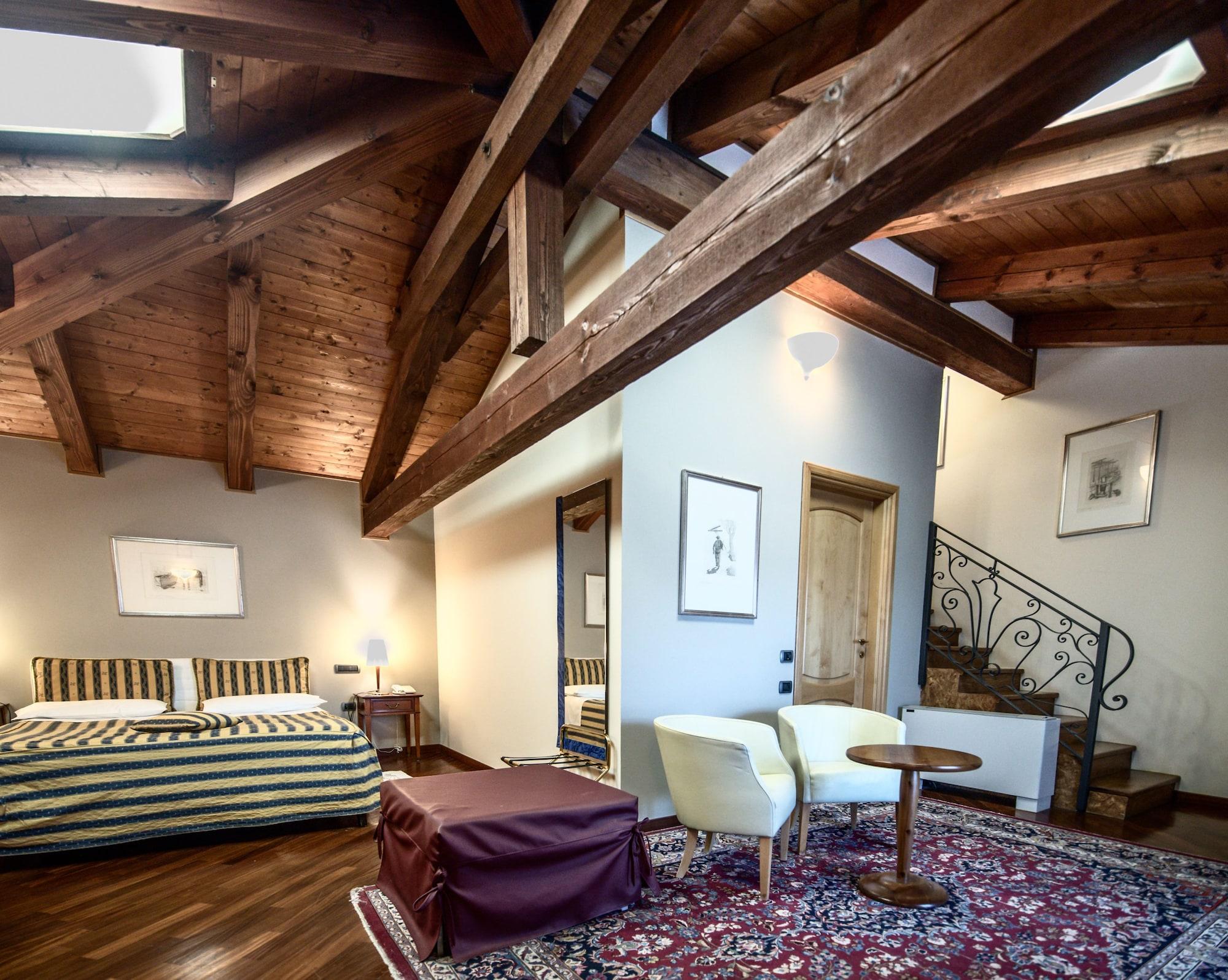 Castello Rosso Hotel Costigliole Saluzzo Kültér fotó