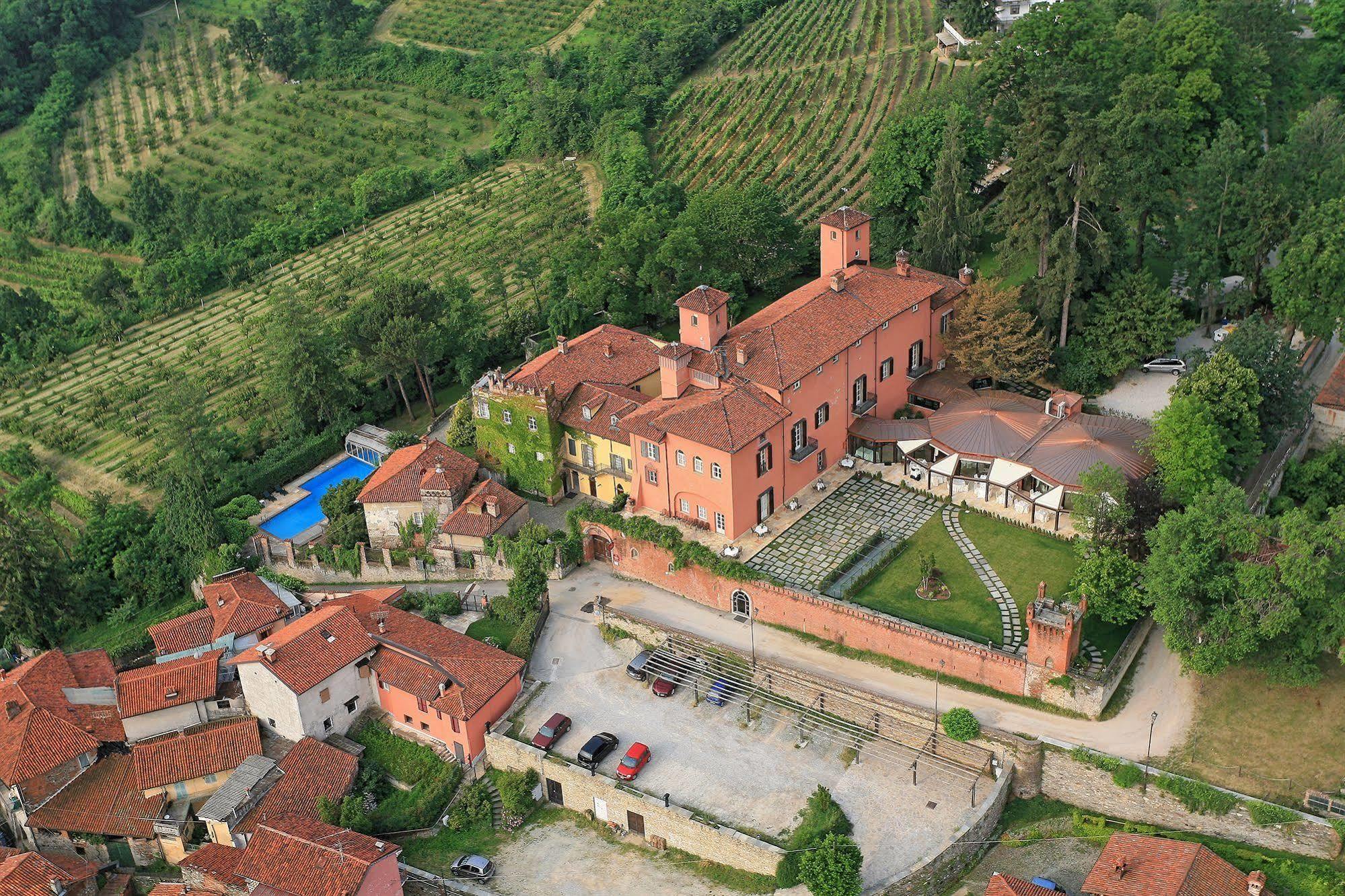 Castello Rosso Hotel Costigliole Saluzzo Kültér fotó